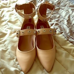 Tan Pointy Steve Madden Flats Size 8